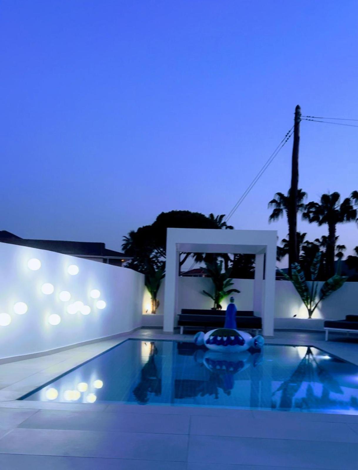 Moon Boutique *